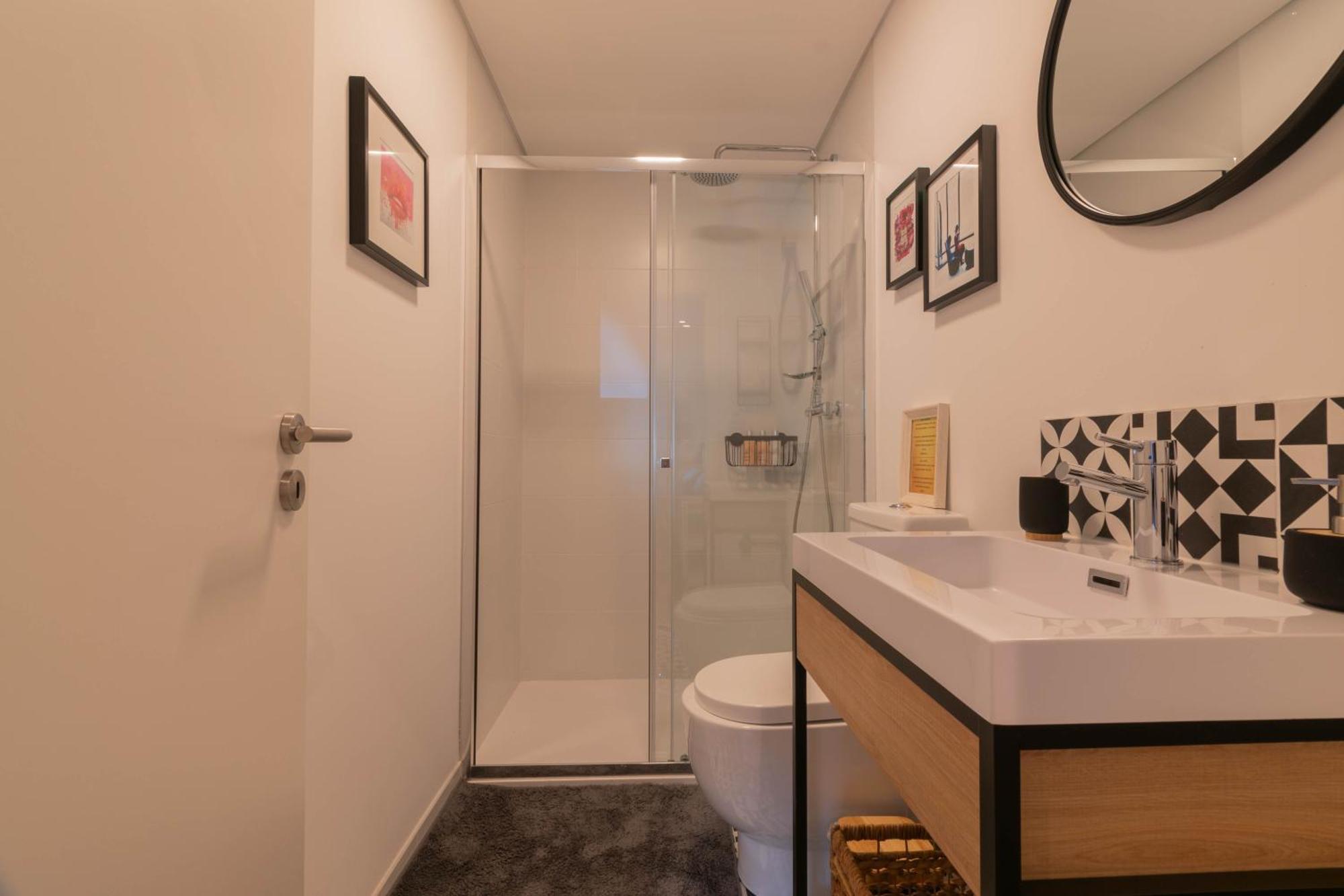 7Min To Uni Se-Velha - Ac - Work Desk - 300Mbs Wifi Bed & Breakfast Coimbra Luaran gambar