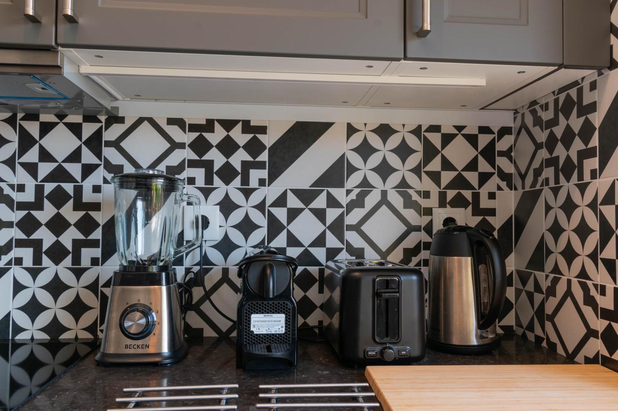7Min To Uni Se-Velha - Ac - Work Desk - 300Mbs Wifi Bed & Breakfast Coimbra Luaran gambar